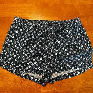 Kut linen shorts Size 4 worn a few times